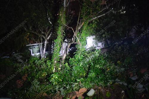 TANAH RUNTUH DI JALAN KEMENSAH HEIGHT