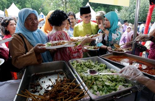 RAJA NONG CHIK RAJA ZAINAL ABIDIN