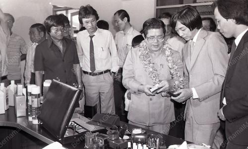 DISEMBER 1982