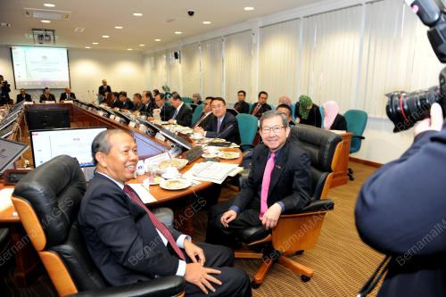KL08_18112015_HASAN_PAC