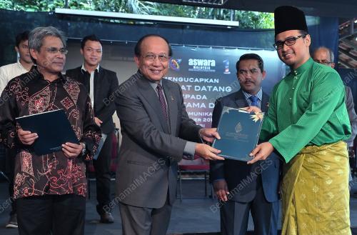 KL08_18122012_ASWARA