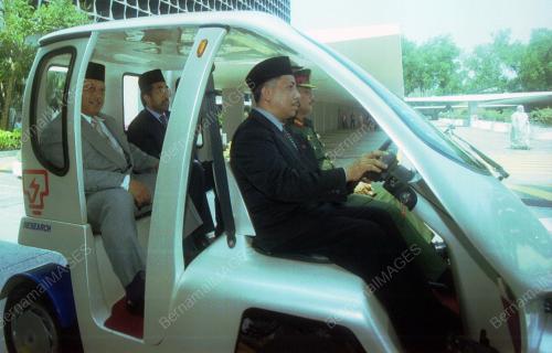 KL08_19022016_AGONG-TNB