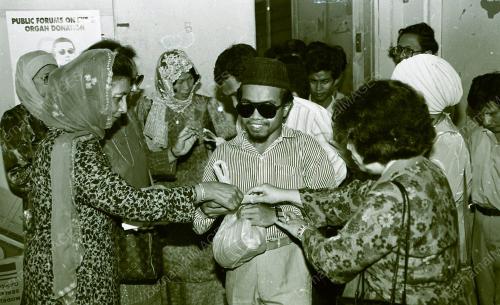 TUNGKU KHURSHIAH SAMPAI KUIH RAYA