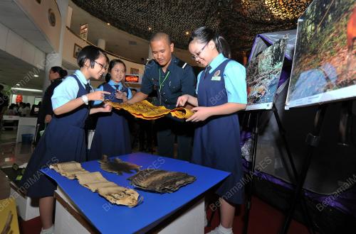 KL08_19042014_POLIS