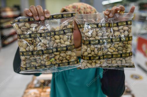TINJAUAN KACANG PISTACHIO