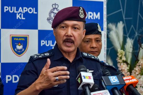 DATUK SERI MOHD YUSRI HASSAN BASRI