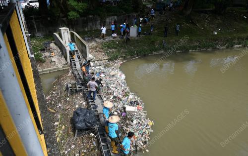 KL08_19092018_SUNGAI