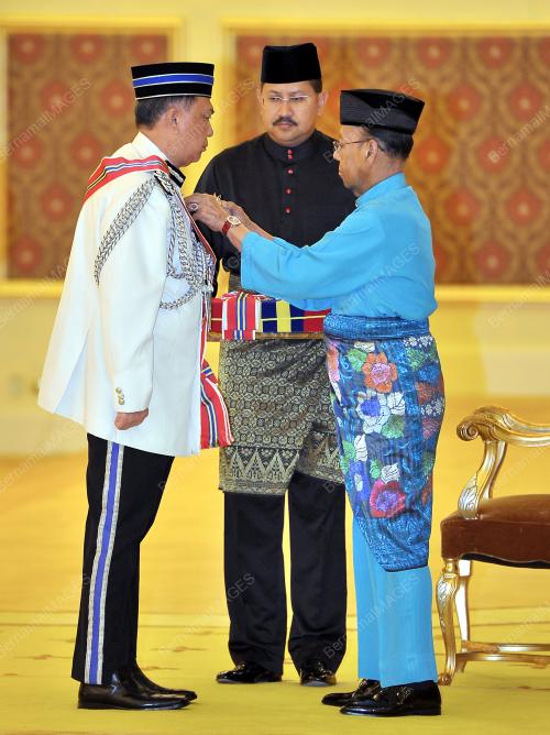 KL08_19112015_AGONG