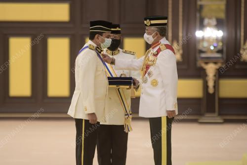 AL-SULTAN ABDULLAH RI'AYATUDDIN AL-MUSTAFA BILLAH SHAH 