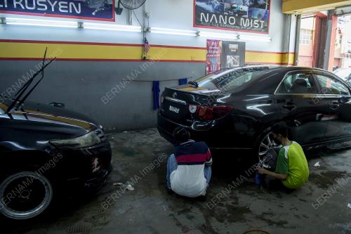 OKU_CUCI KERETA