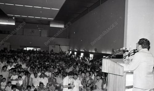 DR. MAHATHIR MOHAMAD