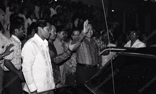 DR. MAHATHIR MOHAMAD
