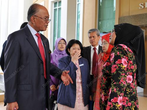 DATUK SERI KAMARUDIN SIARAF