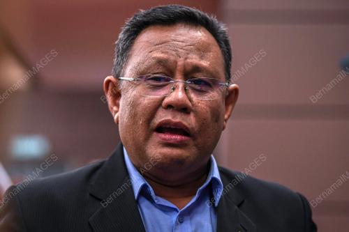PROF DR MOHD SAZILI SHAHIBI