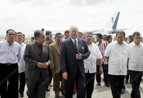 MOHD NAJIB TUN ABDUL RAZAK