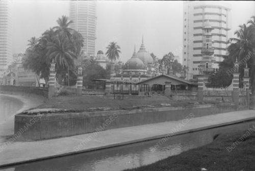 MAHKAMAH PERUSAHAAN
