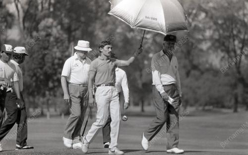 KL08_210390_GOLF