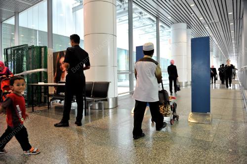 KL08_21032014_KLIA