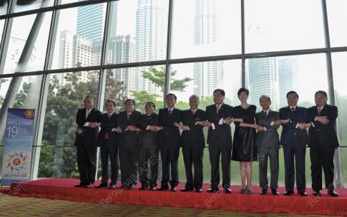 KL08_21032015_AFMM