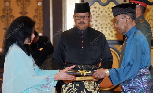 KL08_21032016_AGONG