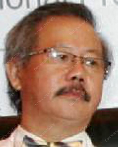 DR STEVEN CHOW