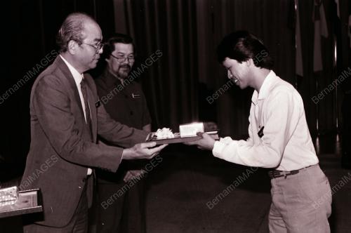 DATUK LEE KIM SAI