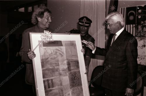 SULTAN AZLAN MUHIBBUDDIN SHAH
