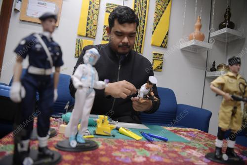 KOLEKSI FIGURA TEMPATAN