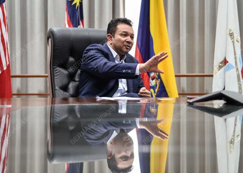 DATUK AHMAD NAZIM ABDUL RAHMAN