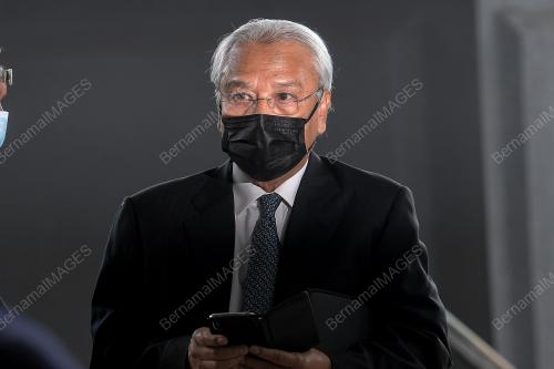 DATUK SERI AHMAD HUSNI HANADZLAH