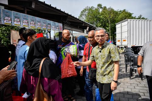 DATUK FAHMI FADZIL