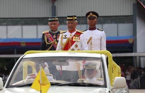 AL-SULTAN ABDULLAH RI'AYATUDDIN AL-MUSTAFA BILLAH SHAH