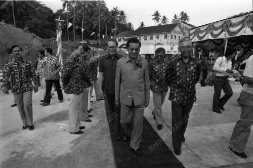 KL08_23012015_LETAK_BATU_ASAS
