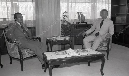 LEE KUAN YEW