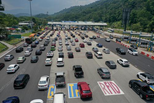 TINJAUAN ALIRAN TRAFIK LEBUHRAYA