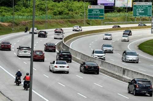 TINJAUAN PLAZA TOL