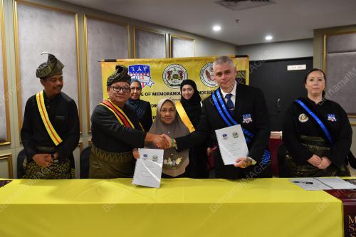 SITI FADZILAH MEOR RAHMAN