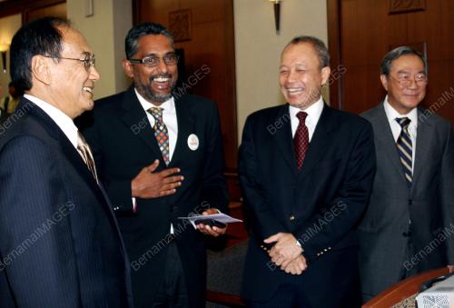 TUN ZAKI AZMI