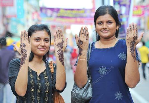 PERSIAPAN PERAYAAN DEEPAVALI
