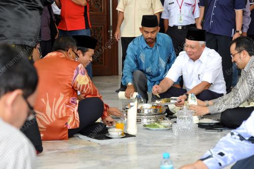 KL08_24112013_NASIONAL