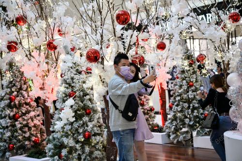 TINJAUAN PERSIAPAN AKHIR HARI KRISMAS