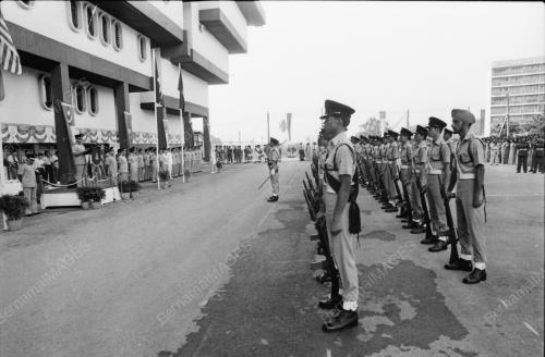 HARI POLIS