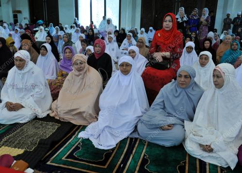 KL08_25062017_ROSMAH_SOLAT