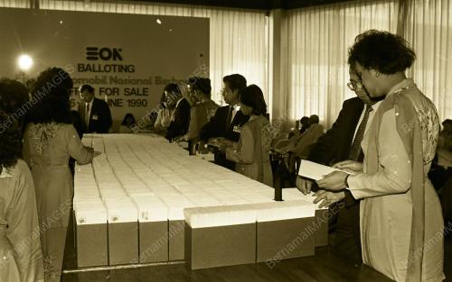 KL08_260690_EON