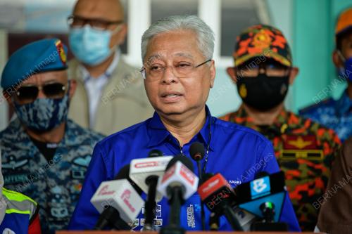 DATUK SERI ISMAIL SABRI YAAKOB