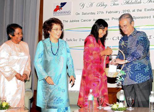 TUN ABDULLAH AHMAD BADAWI