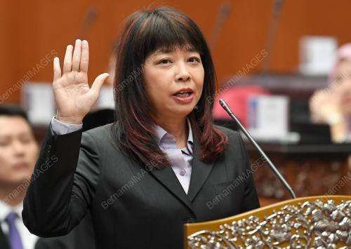 KL08_27082018_PARLIMEN