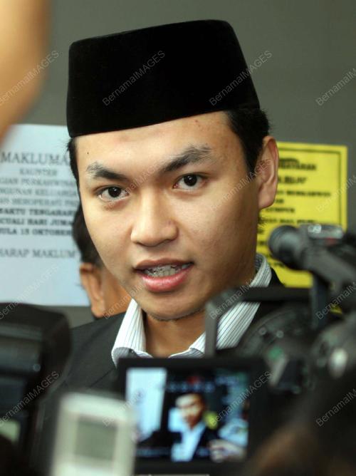 MOHD SAIFUL BUKHARI AZLAN