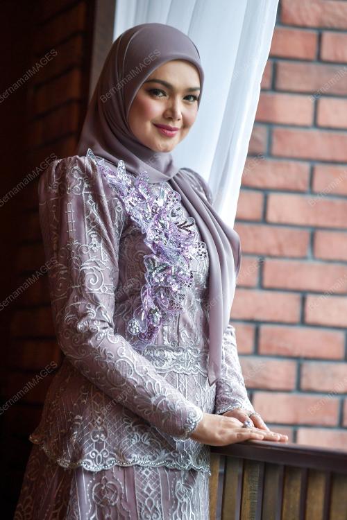 DATUK SERI SITI NURHALIZA
