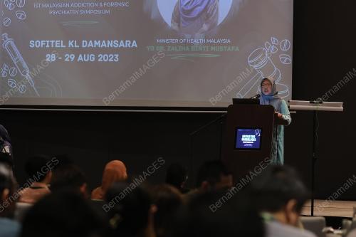 DR ZALIHA MUSTAFA